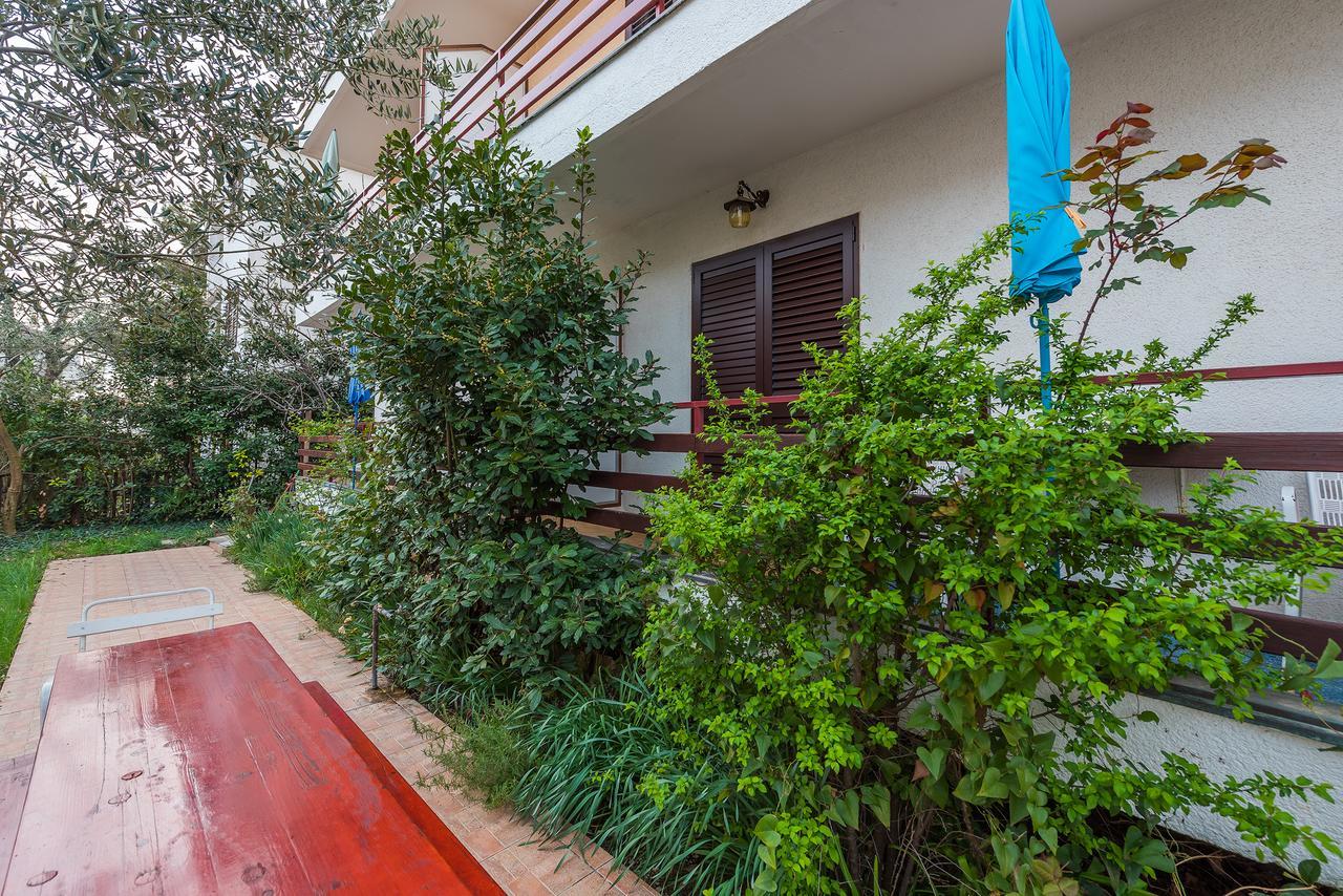 Apartments Boris Vodice Exterior foto